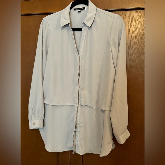 Blue gray blouse - Picture 2 of 4